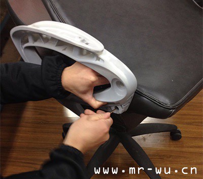 [视频]3D打印技术帮助我们在产品原型阶段又便又快地制作出样机塑胶外壳 - 第4张  | 吴川斌的博客